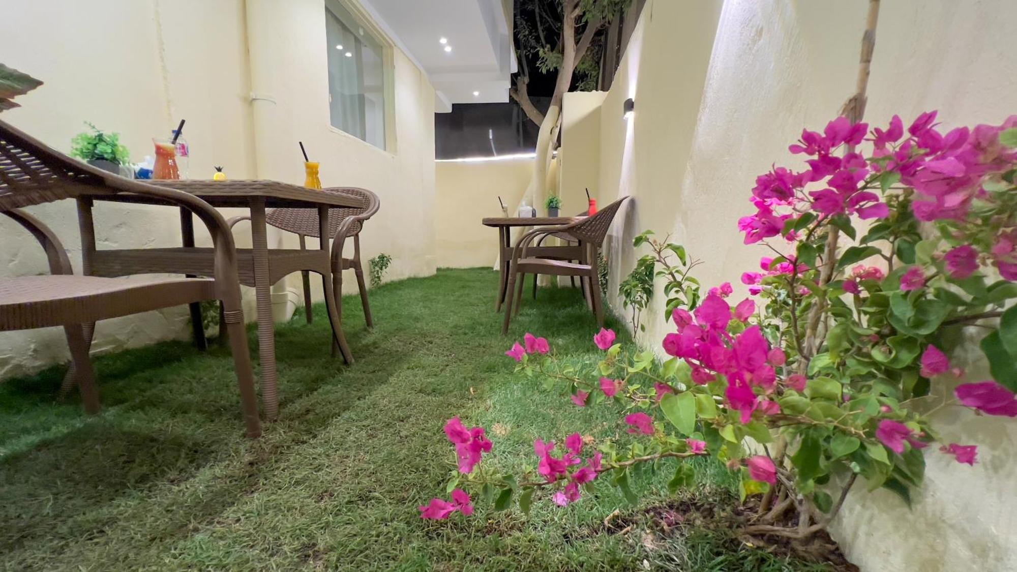 Pyramids Glory Inn Kafret el-Gabal Esterno foto