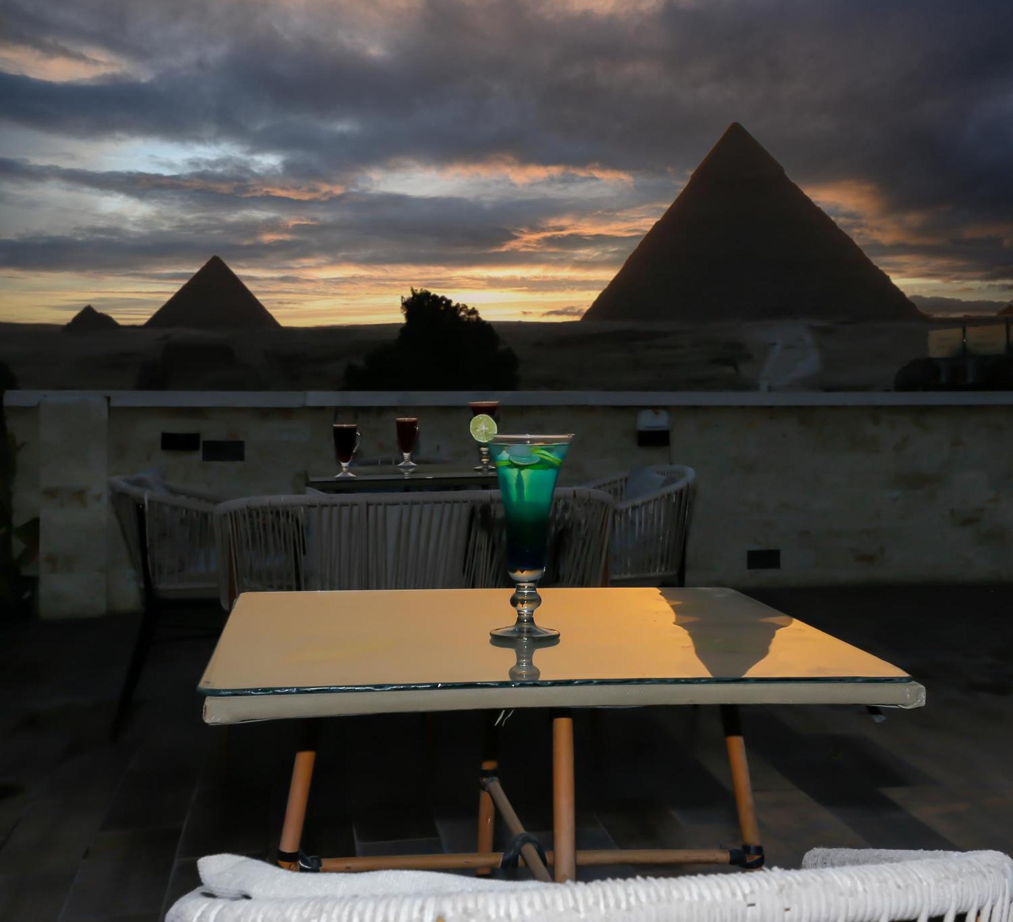Pyramids Glory Inn Kafret el-Gabal Esterno foto